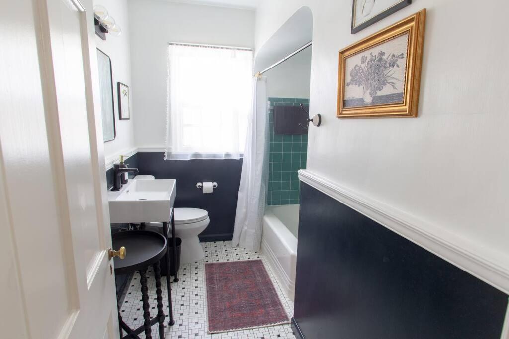 J Birds' Cottage Midtown Мемфис Экстерьер фото