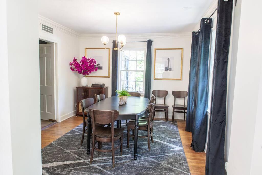 J Birds' Cottage Midtown Мемфис Экстерьер фото