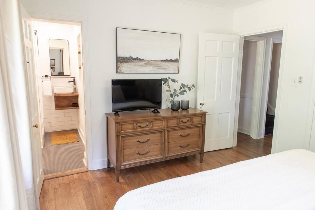 J Birds' Cottage Midtown Мемфис Экстерьер фото